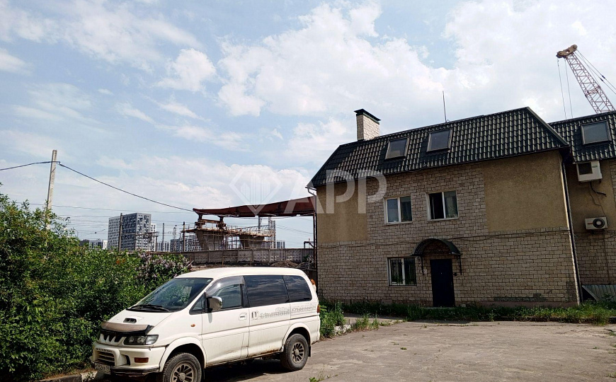 Продается отдельно стоящее здание 370 м² на участке 5соток, хостел-гостиница, магазин и др. фото