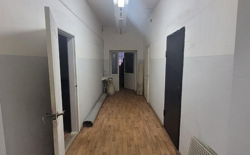 Офисы с юридическим адресом и земельный участок 100м2 фото