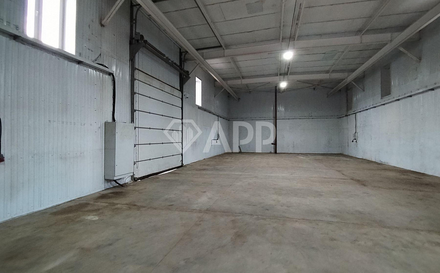 Продается база 571 м², с НДС фото