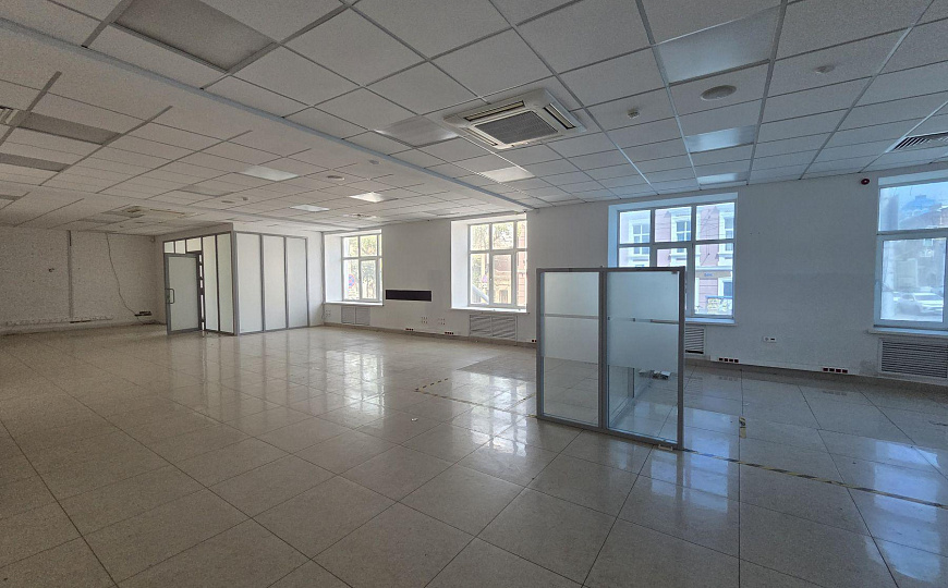 Сдам отдельно стоящее здание, 900 м² фото