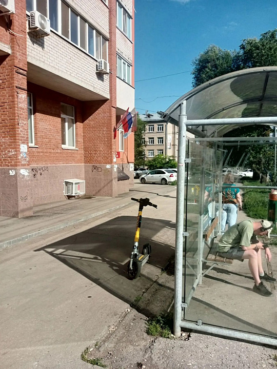 Первая линия! Остановка перед дверью! фото