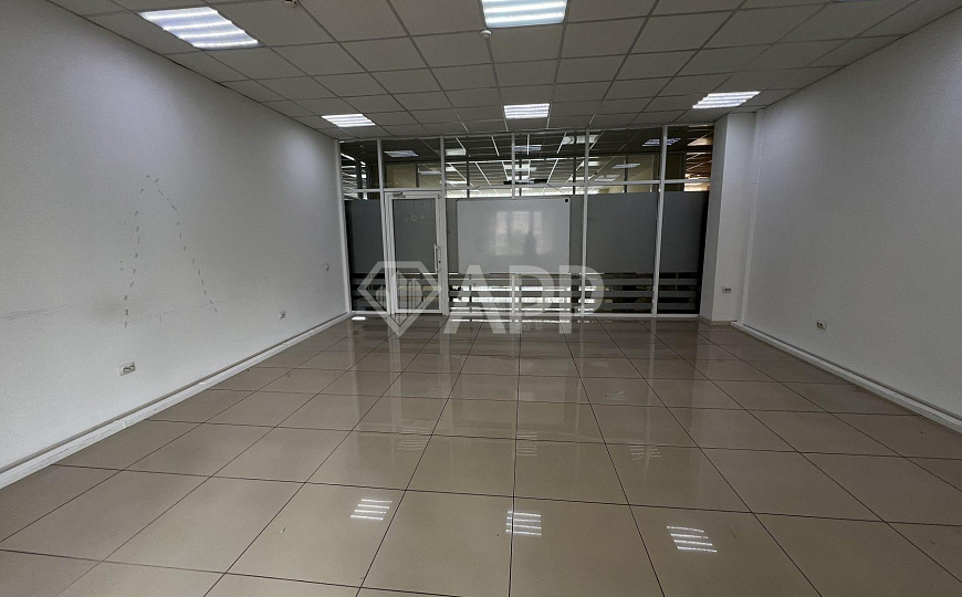 Сдаю офис с ремонтом на 1 линии в современном БЦ, от 43 м² фото