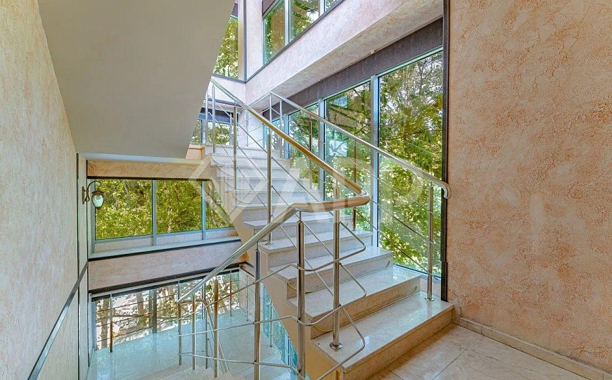 Инвест-актив отдельно стоящее здание, 893,9 м² фото