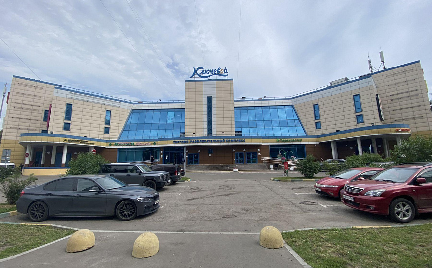 Аренда, под кафе, ресторан на входе тц напротив сбера,300м2 фото