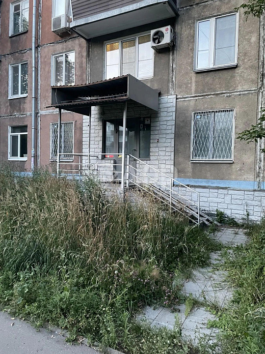 Сдам помещение  на первой линии фото