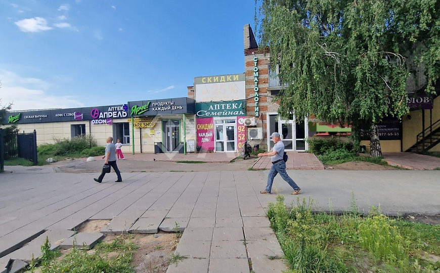 Под торговлю, услуги/Трафик/Отд.вход/Парковка фото
