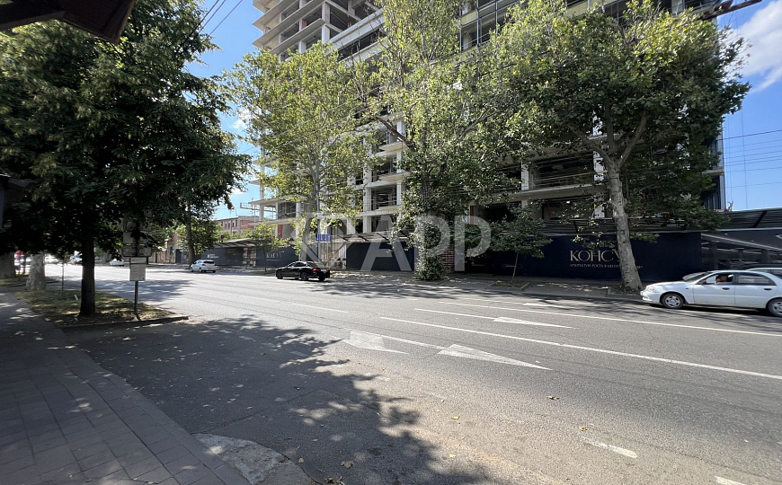 Продаю видовой офис с ремонтом в БЦ Консул, 38 м² фото