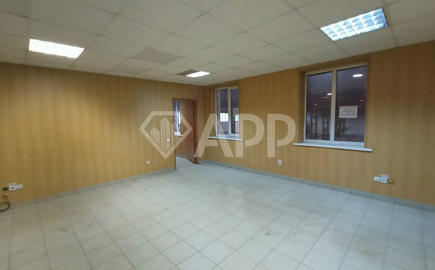 Сдам производственный склад 1500 м². 3 кран-балки по 5 тонн. НДС. Охрана фото