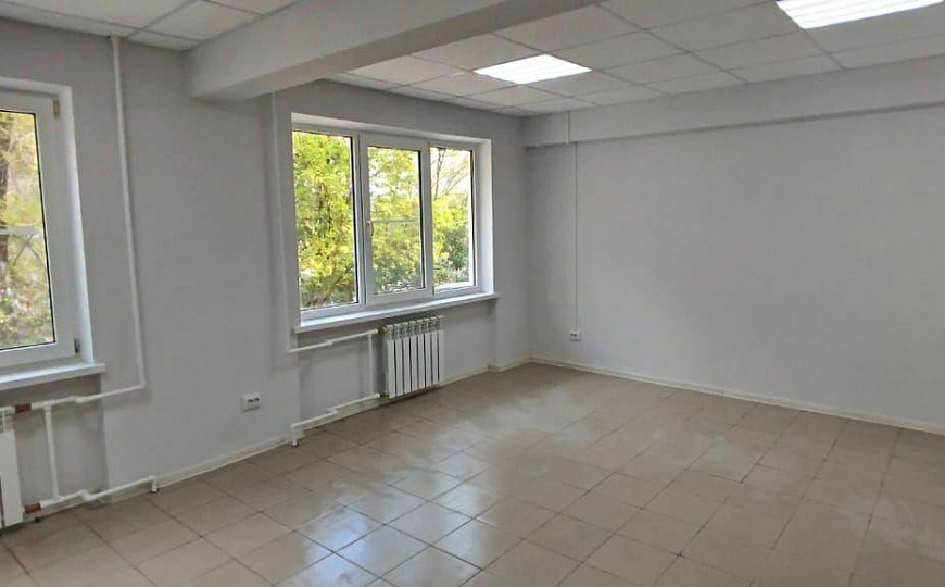 Помещение с ремонтом под офис, услуги, мед.центр,80 м² фото