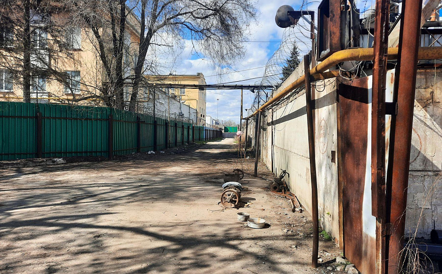 База 7 500 м² фото