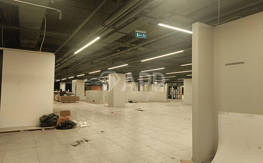  4000 м² В ТЦ «РИО»  ПОД РАЗВЛЕКАТЕЛЬНУЮ, СПОРТИВНУЮ, СТРОИТЕЛЬНУЮ ТЕМУ! фото