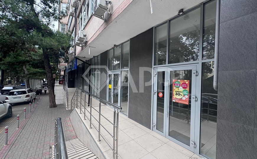 Сдаю 1 этаж 1 линия с ремонтом, 113 м² фото