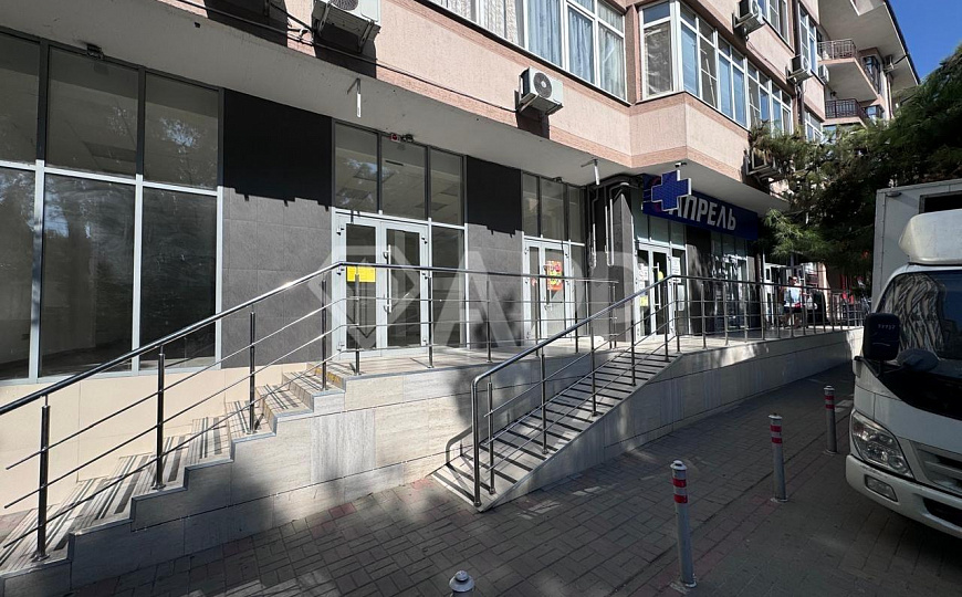 Сдаю 1 этаж 1 линия с ремонтом, 113 м² фото