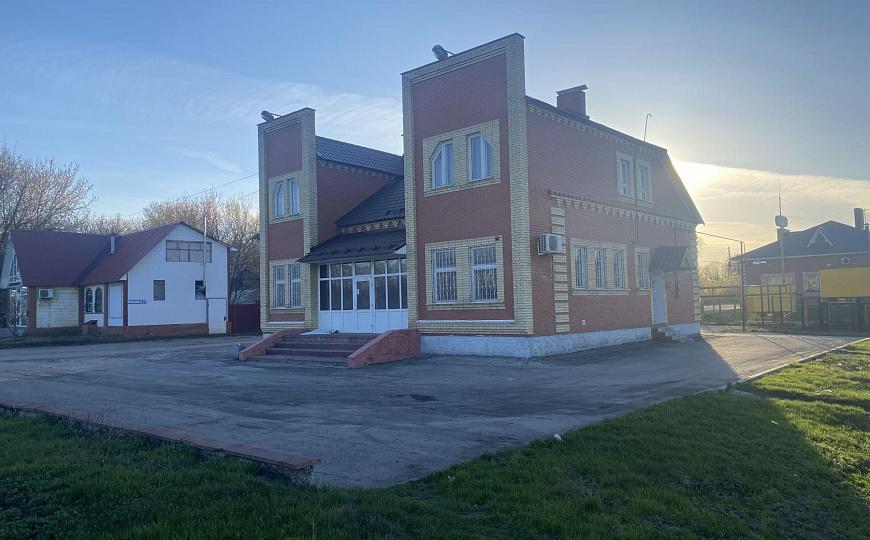 Продам отдельно стоящее здание, 417 м² фото