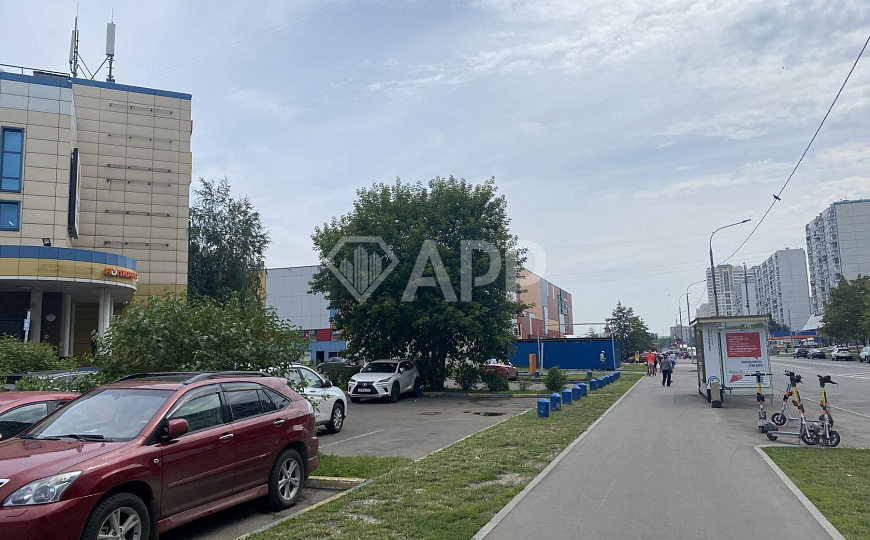 Аренда, под кафе, ресторан на входе тц напротив сбера,300м2 фото