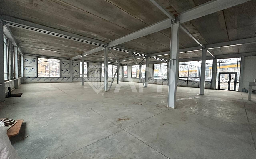 Сдаются площади на от 450 до 897,7 м² фото