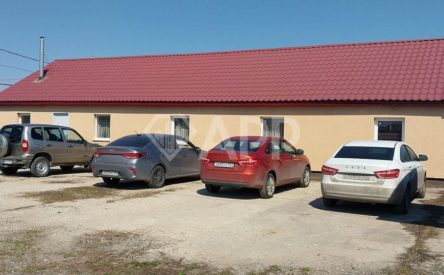 Продается база с кран – балкой (1600 м). Земля 60 соток. фото