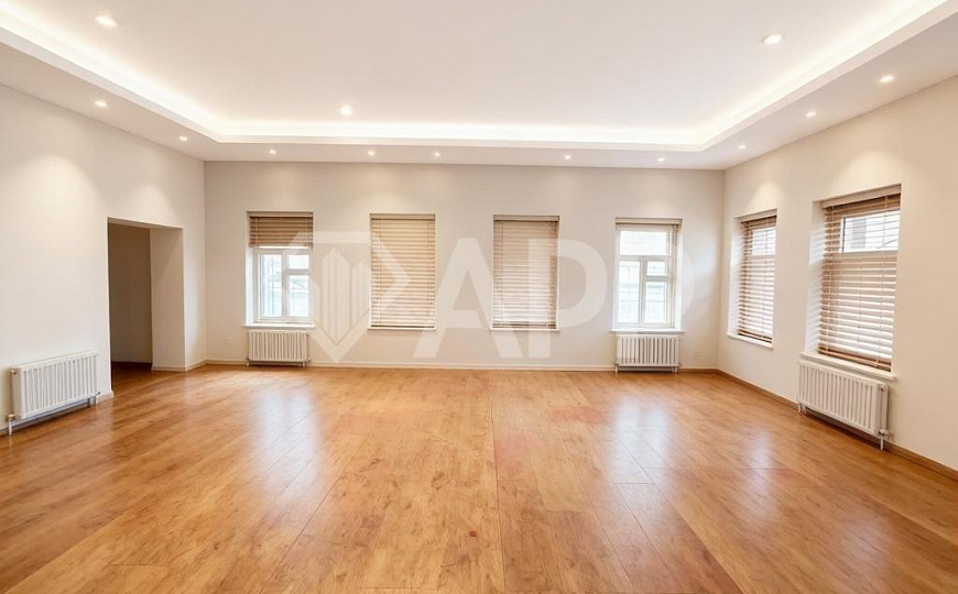 Аренда. ОСЗ на Таганке со своим участком 1200 м2! фото