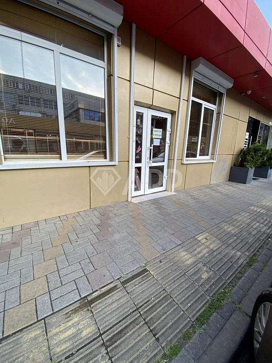 Помещение с мокрой точкой в центре Адлера 28 м² фото