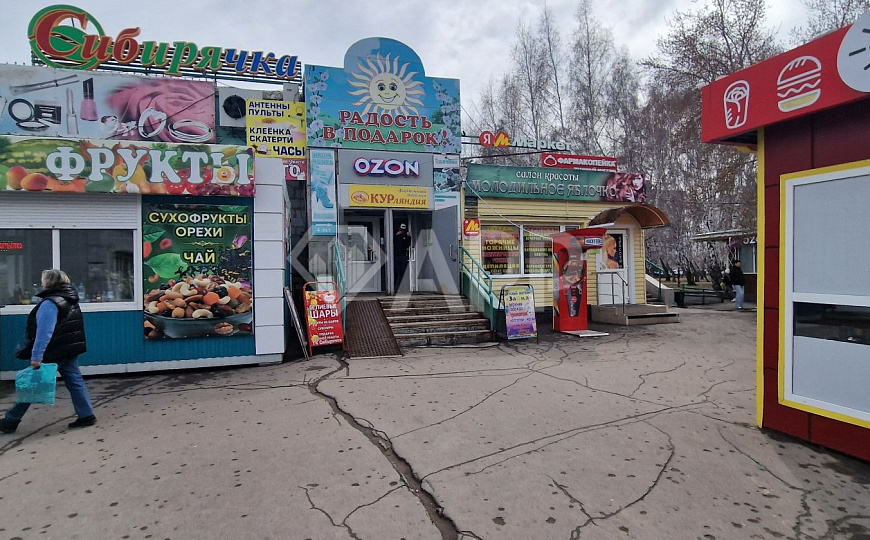 Площадь в ТК/Трафик/Разгрузка/Жилой массив/10-15м² фото