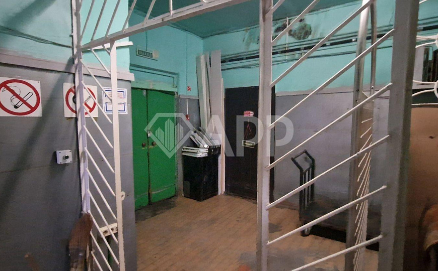 Площадь в ТК/Трафик/Разгрузка/Жилой массив/10-15м² фото