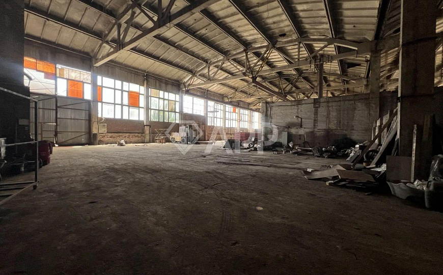 Сдам производственное помещение, 1 000 м² фото