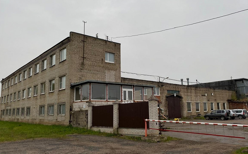 Продам производственный комплекс, 1,1 гектар фото