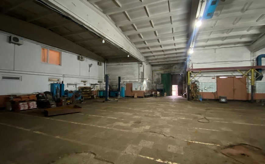Продам производственный комплекс, 1,1 гектар фото