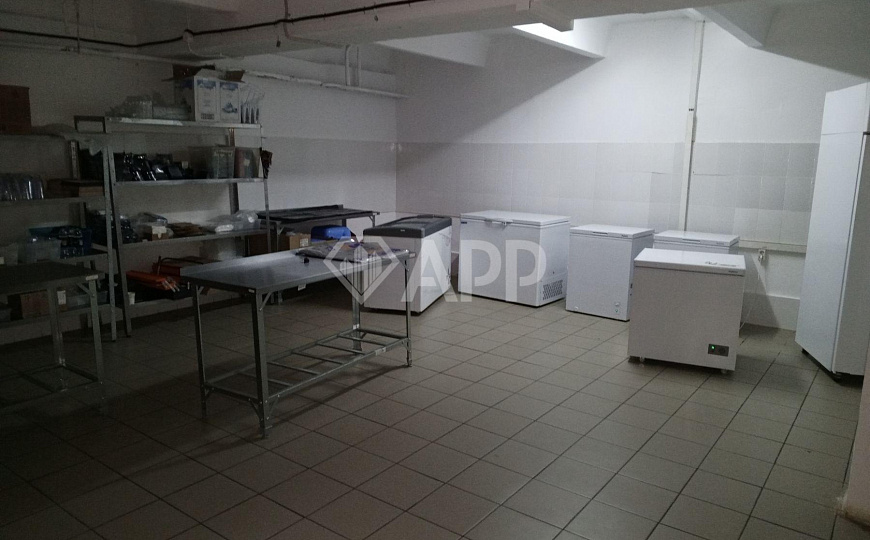 Сдаётся помещение в подвале под магазин, даркстор , производство, склад фото