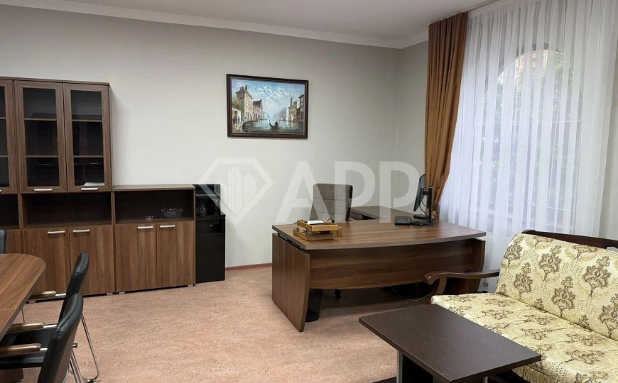 Сдаю офисное помещение с мебелью, 40 м² фото