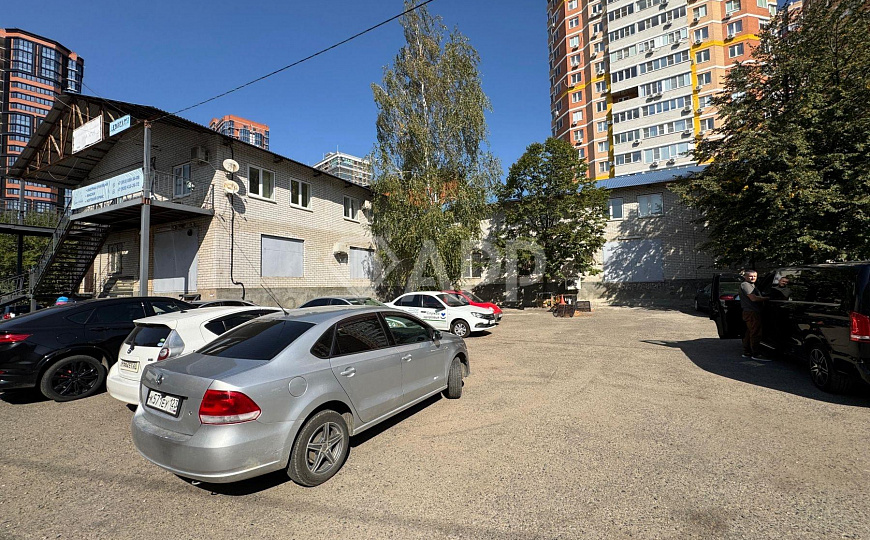 Сдаю складское помещение, 49 м² фото