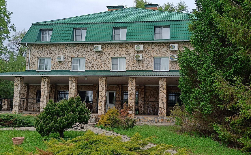 Гостиница на берегу р. Волга (с. Чардым), 1 000 м²  фото