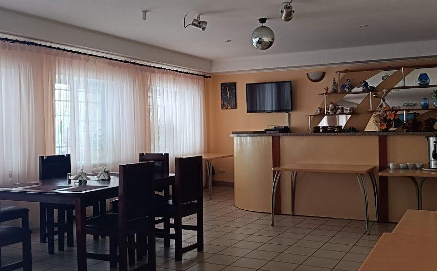 Гостиница на берегу р. Волга (с. Чардым), 1 000 м²  фото
