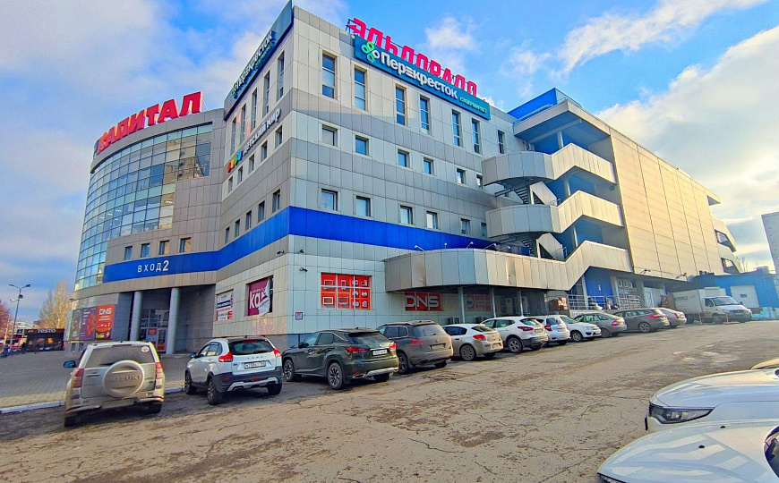 Продам  этаж в проходном БЦ г Тольятти  2 717,1 м² фото