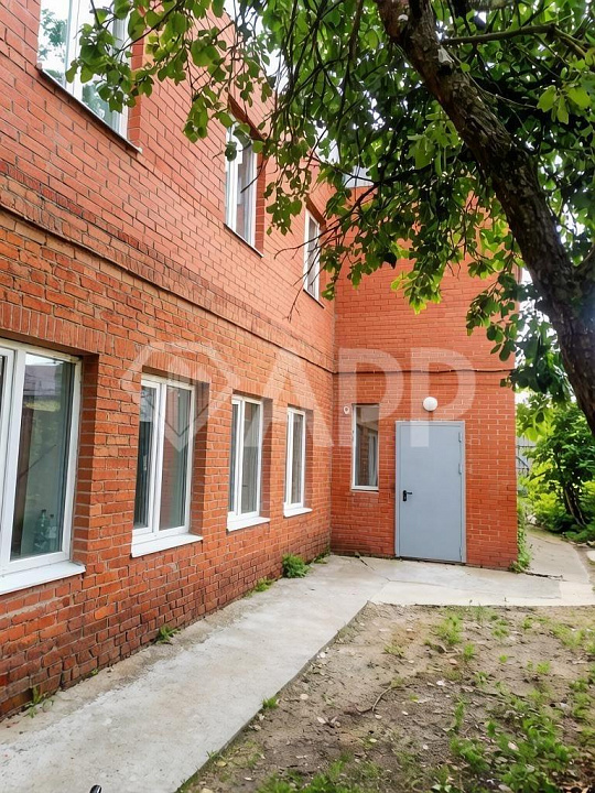 Сдам отдельно стоящее офисное здание, 380 м² фото