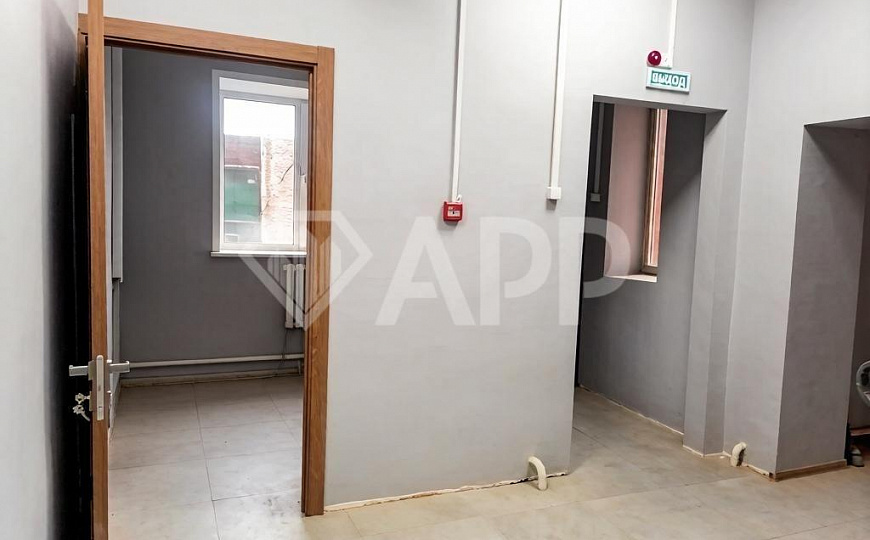 Сдам отдельно стоящее офисное здание, 380 м² фото