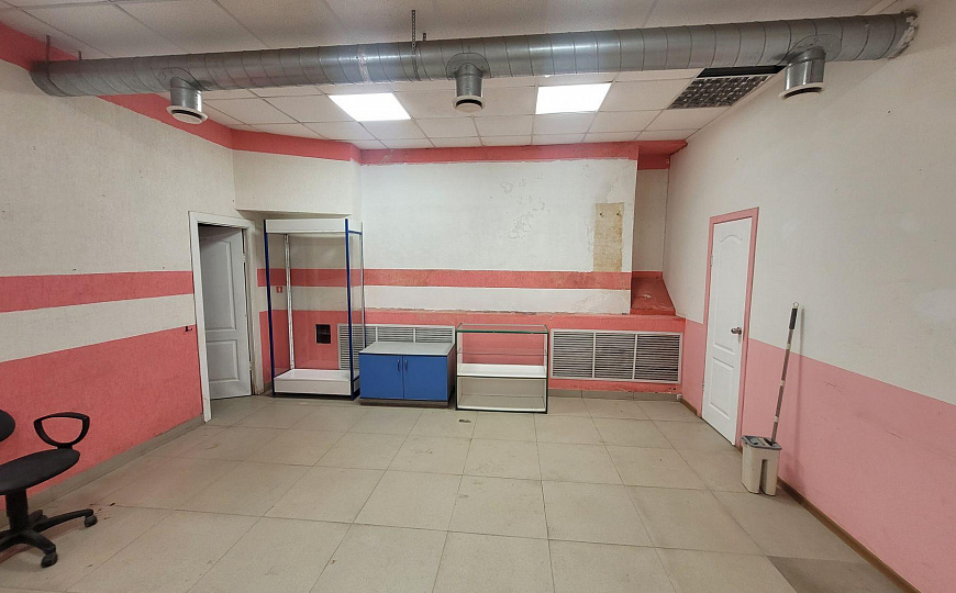 Торговая площадь в районе Авиатора 90 м2!!!! фото