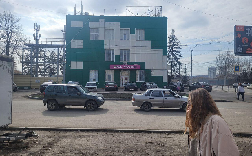 Торговая площадь в районе Авиатора 90 м2!!!! фото
