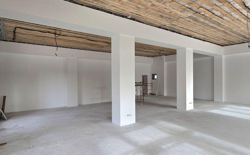 Помещение свободного назначения 300 м2 фото