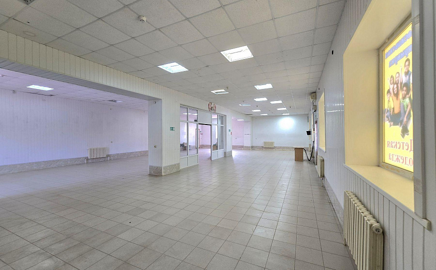 Торговый центр с ЗУ, 564 м² фото