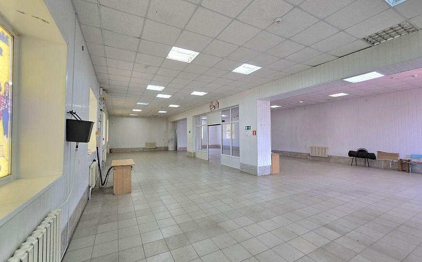 Торговый центр с ЗУ, 564 м² фото