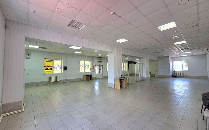 Торговый центр с ЗУ, 564 м² фото