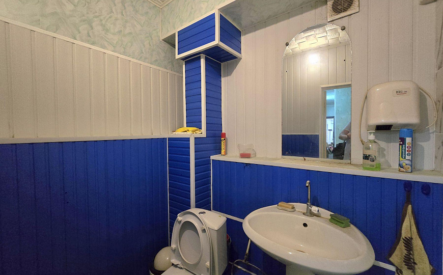 Торговый центр с ЗУ, 564 м² фото