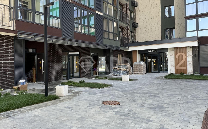 Сдаю торговое помещение 46,2 м² услуги бьюти магазин  офис фото