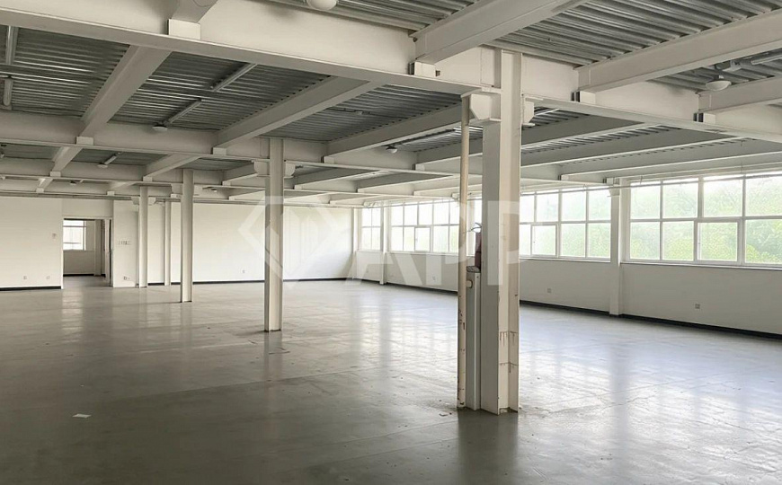 ОСП 3375 м² на собственном участке 0,7 га в Одинцово (Немчиновка) — 250 кВт, своя газовая котельная. фото