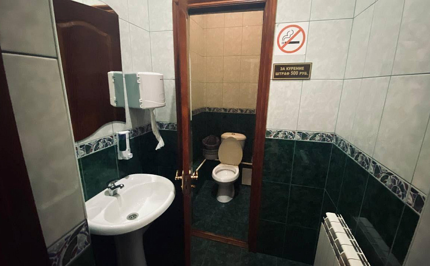 Помещение с АРЕНДАТОРОМ, ЦЕНТР, 382 м2. фото