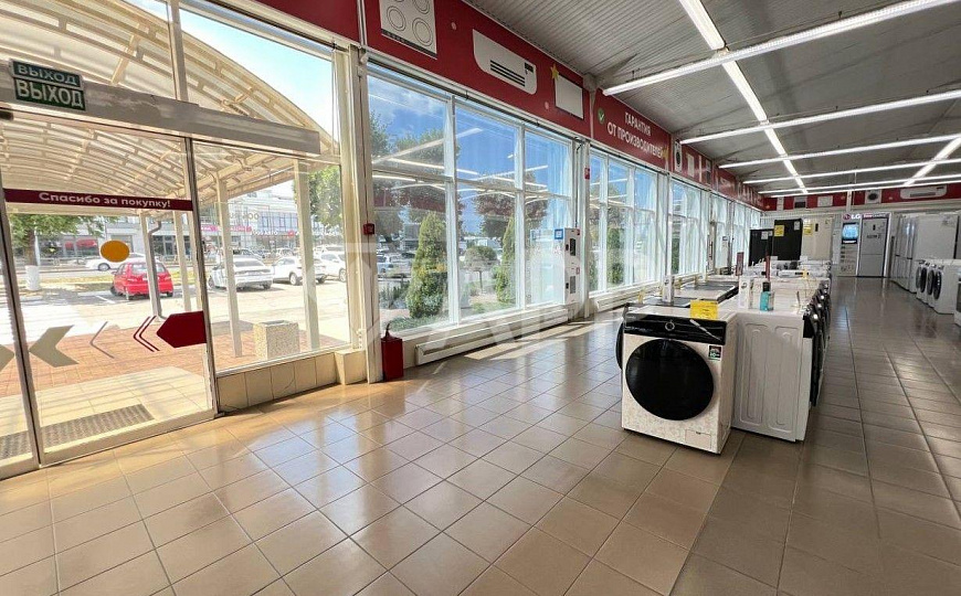 Сдаю магазин - шоурум на первой линии Ростовское шоссе, 231 м² фото