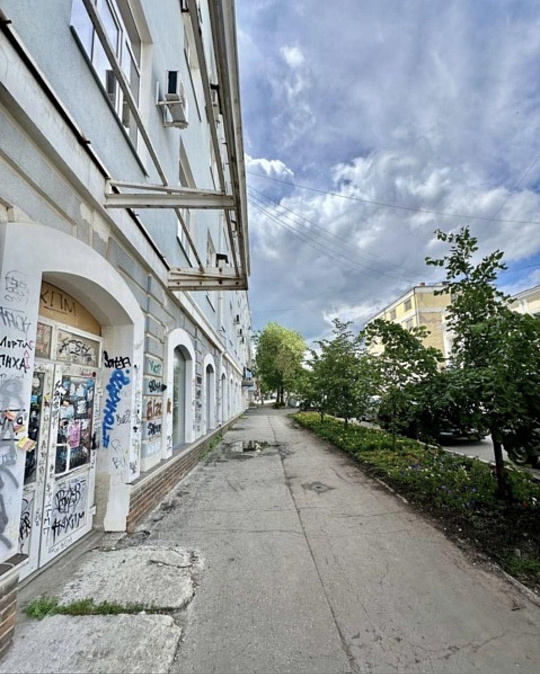 Помещение 367 м2 на 1 линии ул.Ленинградской фото