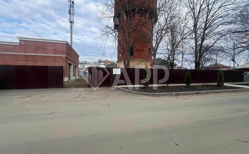 Продам земельный участок, 19,5 соток со строениями фото