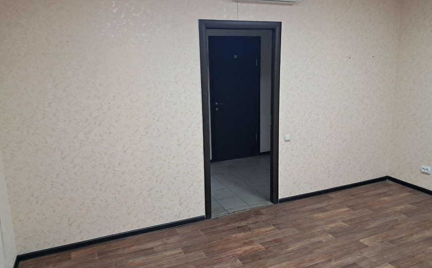 Теплый склад. Производство. от 500 м2  до 2080 м2 фото
